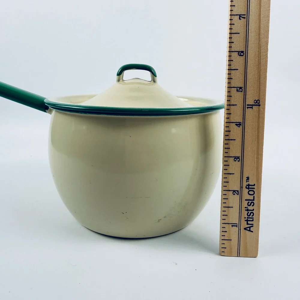 Vintage Cream Green Enamel‎ Saucepan w Lid Farmhouse Cottage Kitchen
